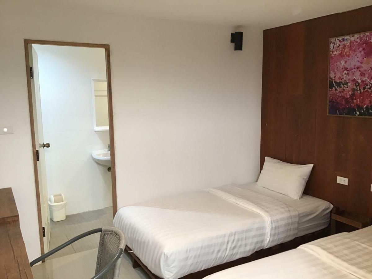 Insight Hostel Τσιάνγκ Μάι Εξωτερικό φωτογραφία